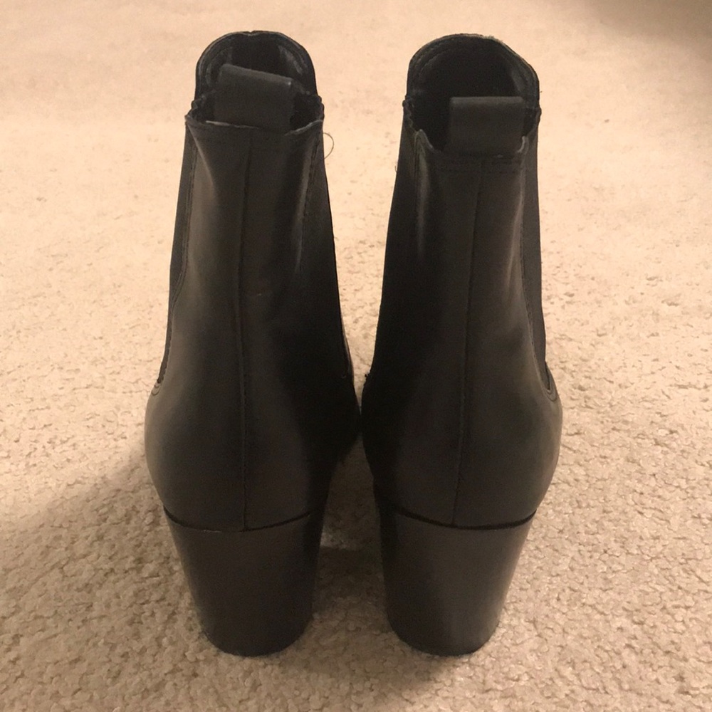 Steve Madden Black Booties - Picture 3 of 6